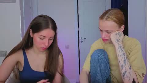 Snapshot of ihavepaws33 chatting on 07.10.26 Julia and Mira online show from 07.10.26