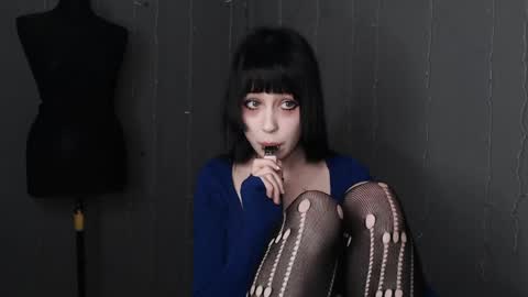 iiiiiiis online show from 04.11.26