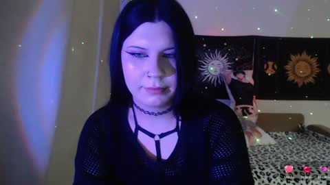Snapshot of iintimate_flesh chatting on 06.23.26 Vella online show from 06.23.26