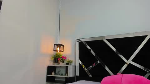 Isabella online show from 01.16.26