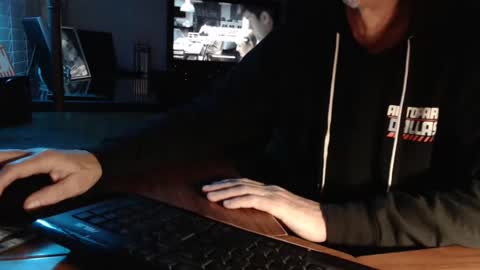 Snapshot of ijacker chatting on 12.08.24 Michael online show from 12.08.24