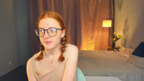 Snapshot of ilanacruice chatting on 05.29.26 Ilana online show from 05.29.26