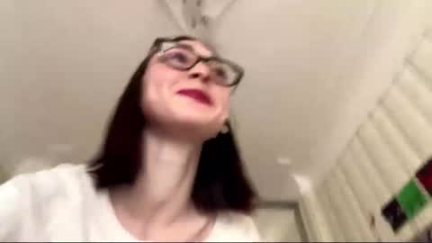 Snapshot of ilanafagle chatting on 10.31.25 Asya online show from 10.31.25