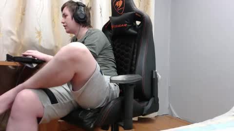 Snapshot of iliaskrisloveee chatting on 02.05.26 lord online show from 02.05.26