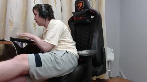 Snapshot of iliaskrisloveee chatting on 02.19.26 lord online show from 02.19.26