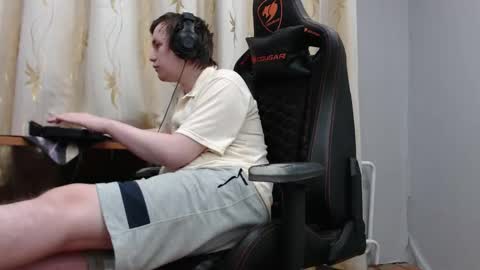 Snapshot of iliaskrisloveee chatting on 02.21.26 lord online show from 02.21.26