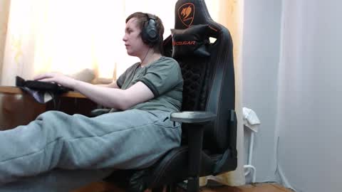 Snapshot of iliaskrisloveee chatting on 02.23.26 lord online show from 02.23.26