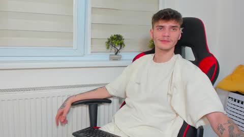 Snapshot of illusions888 chatting on 12.15.24 D-Illusion online show from 12.15.24