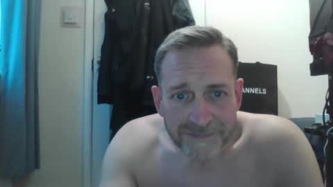 ilove2show71 online show from 10.31.25