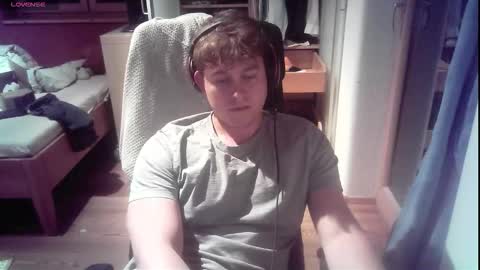 iloveyoutoo2000 online show from 10.23.25