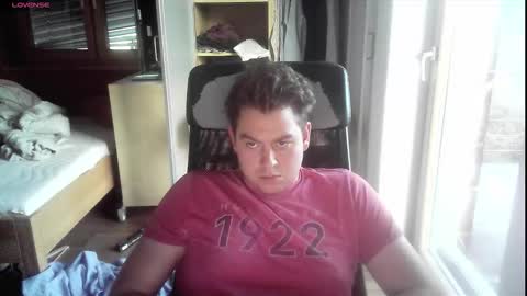 iloveyoutoo2000 online show from 10.29.25