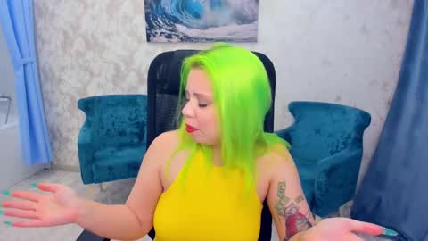 Snapshot of im__youre_sunshine chatting on 02.11.25 Roxy online show from 02.11.25