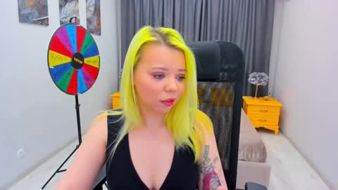 Snapshot of im__youre_sunshine chatting on 02.26.25 Roxy online show from 02.26.25