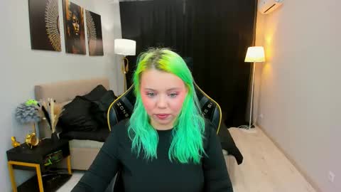 Snapshot of im__youre_sunshine chatting on 09.25.25 Roxy online show from 09.25.25