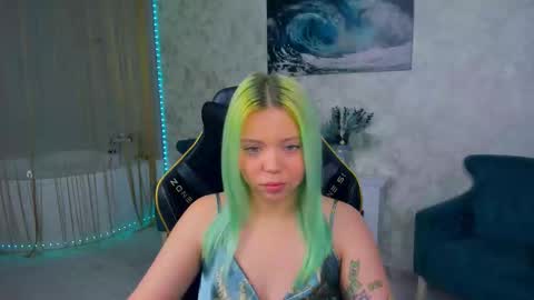 Snapshot of im__youre_sunshine chatting on 10.05.25 Roxy online show from 10.05.25