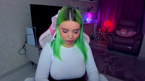 Snapshot of im__youre_sunshine chatting on 10.22.25 Roxy online show from 10.22.25