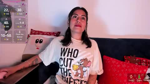 Snapshot of im_amber_ chatting on 12.22.25 amber online show from 12.22.25