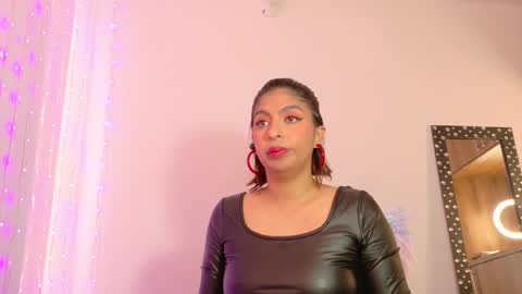 im_anna_ online show from 10.31.25