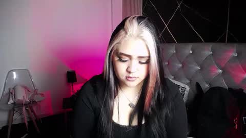 Snapshot of im_bunny__ chatting on 11.10.25 im_bunny__ online show from 11.10.25