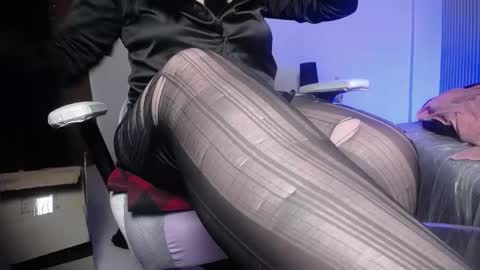 Snapshot of im_bunny__ chatting on 11.11.25 im_bunny__ online show from 11.11.25