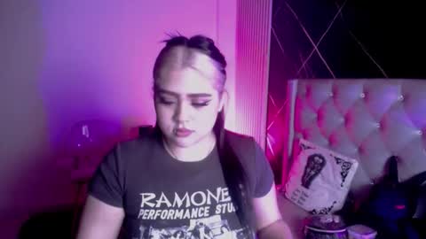 Snapshot of im_bunny__ chatting on 11.13.25 im_bunny__ online show from 11.13.25