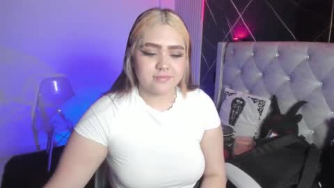 Snapshot of im_bunny__ chatting on 11.29.25 im_bunny__ online show from 11.29.25