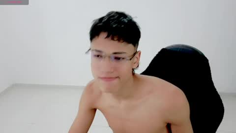 im_david01 online show from 04.13.26