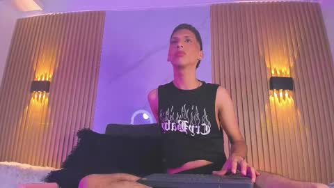 im eidenblaze online show from 10.18.25