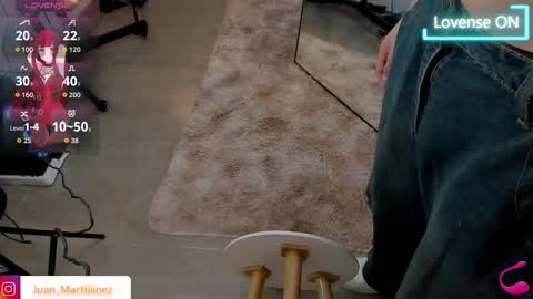 Snapshot of im_juaniito chatting on 10.13.25  40 OFF TODAY online show from 10.13.25