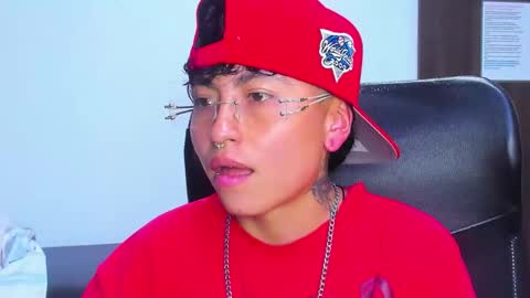 Snapshot of im_mathias chatting on 02.19.26 mathias online show from 02.19.26