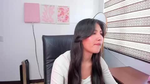 Mia online show from 04.01.26