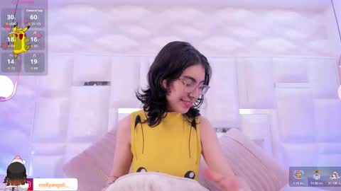 Snapshot of im_molly_angel chatting on 11.30.25 Moly online show from 11.30.25