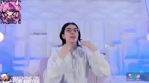 Snapshot of im_molly_angel chatting on 01.18.26 Moly online show from 01.18.26