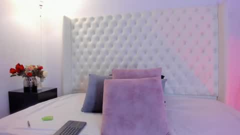 SOPHI online show from 10.09.25