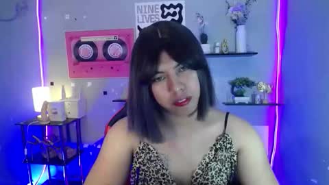 Snapshot of im_ur_girl_demure chatting on 05.09.26 kyline online show from 05.09.26