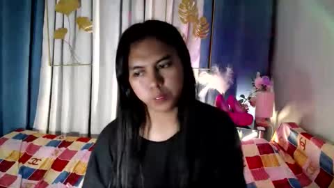Snapshot of im_ur_girl_demure chatting on 06.11.26 kyline online show from 06.11.26