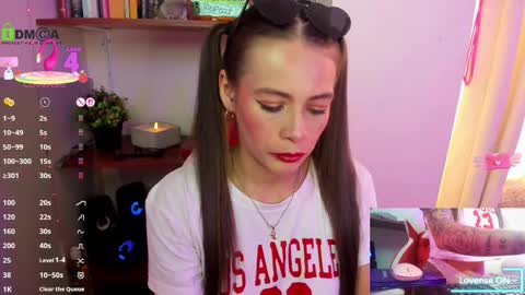 Snapshot of im_yoursweetlisa chatting on 11.11.25 Lisa Hyga online show from 11.11.25