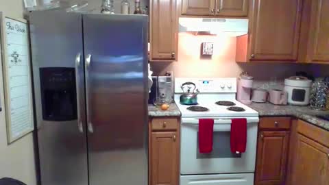 Snapshot of iman_love chatting on 02.05.25 iman_love online show from 02.05.25