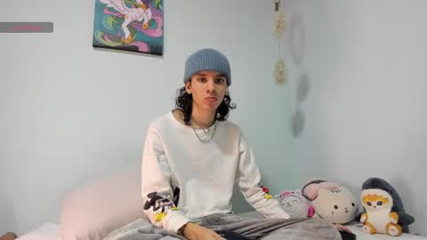 Colton Alvin Independent model online show from 01.28.25