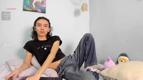 Colton Alvin Independent model online show from 02.26.25