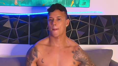 Snapshot of imconor chatting on 02.11.25 imconor online show from 02.11.25