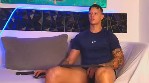 Snapshot of imconor chatting on 03.10.25 imconor online show from 03.10.25