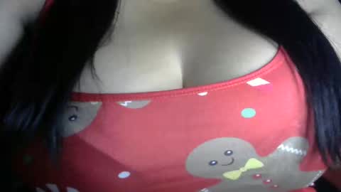 Snapshot of imdirtymilf chatting on 11.17.25 mia latina online show from 11.17.25