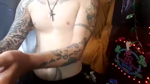 JJ online show from 10.13.25