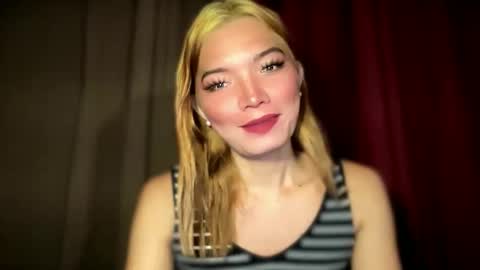 Snapshot of imjustasluttyintownxxx chatting on 02.20.26 Mika online show from 02.20.26