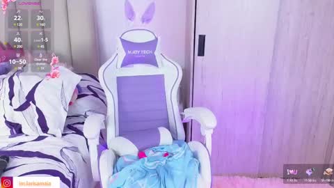 Larisa online show from 02.13.25