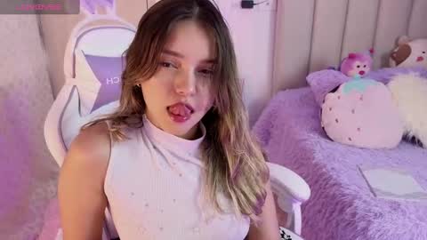 Larisa online show from 09.08.25