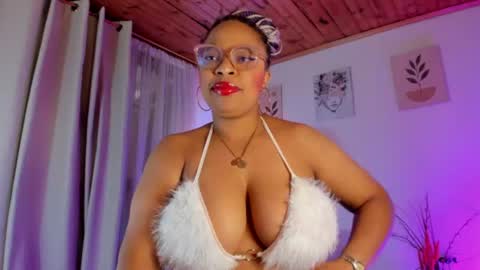Snapshot of imlauraa chatting on 07.04.26 Laurita Aries Guys on April 13th and 14th I will be offline for my birthday I love you very much. online show from 07.04.26