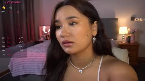 Imma  online show from 02.17.25