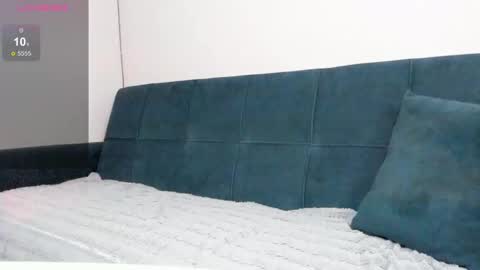 immolly1 online show from 02.18.25